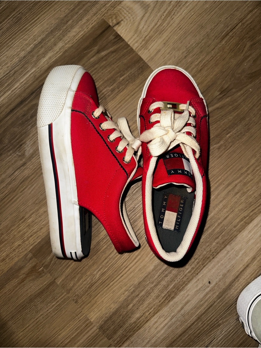 Tommy Hilfiger Red Sling Back Sneakers with Cream Laces